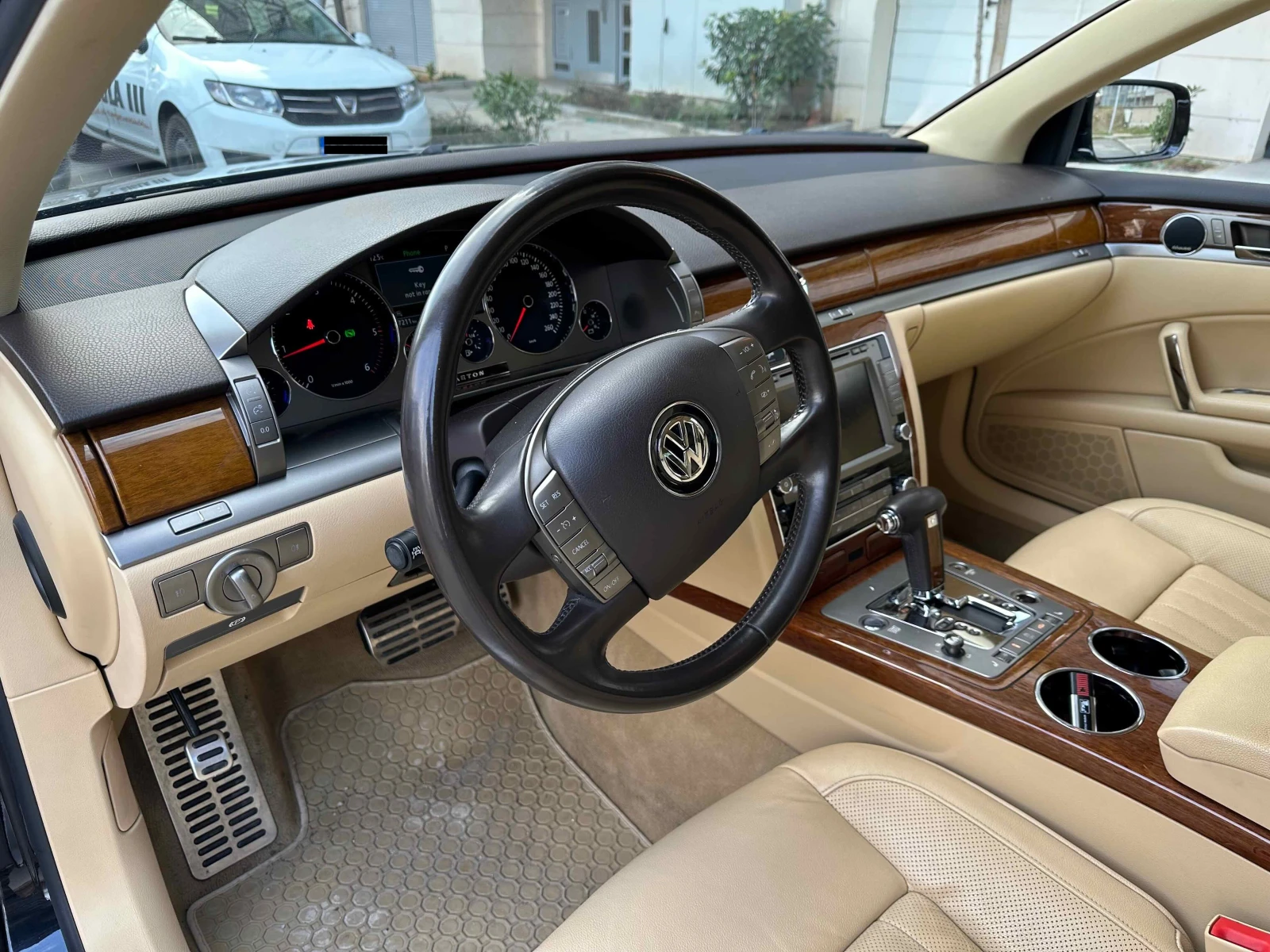 VW Phaeton 3.0 - изображение 10