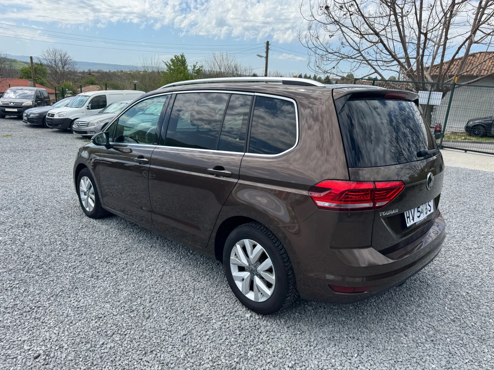 VW Touran 2.0тди 150к.с DsG - изображение 7