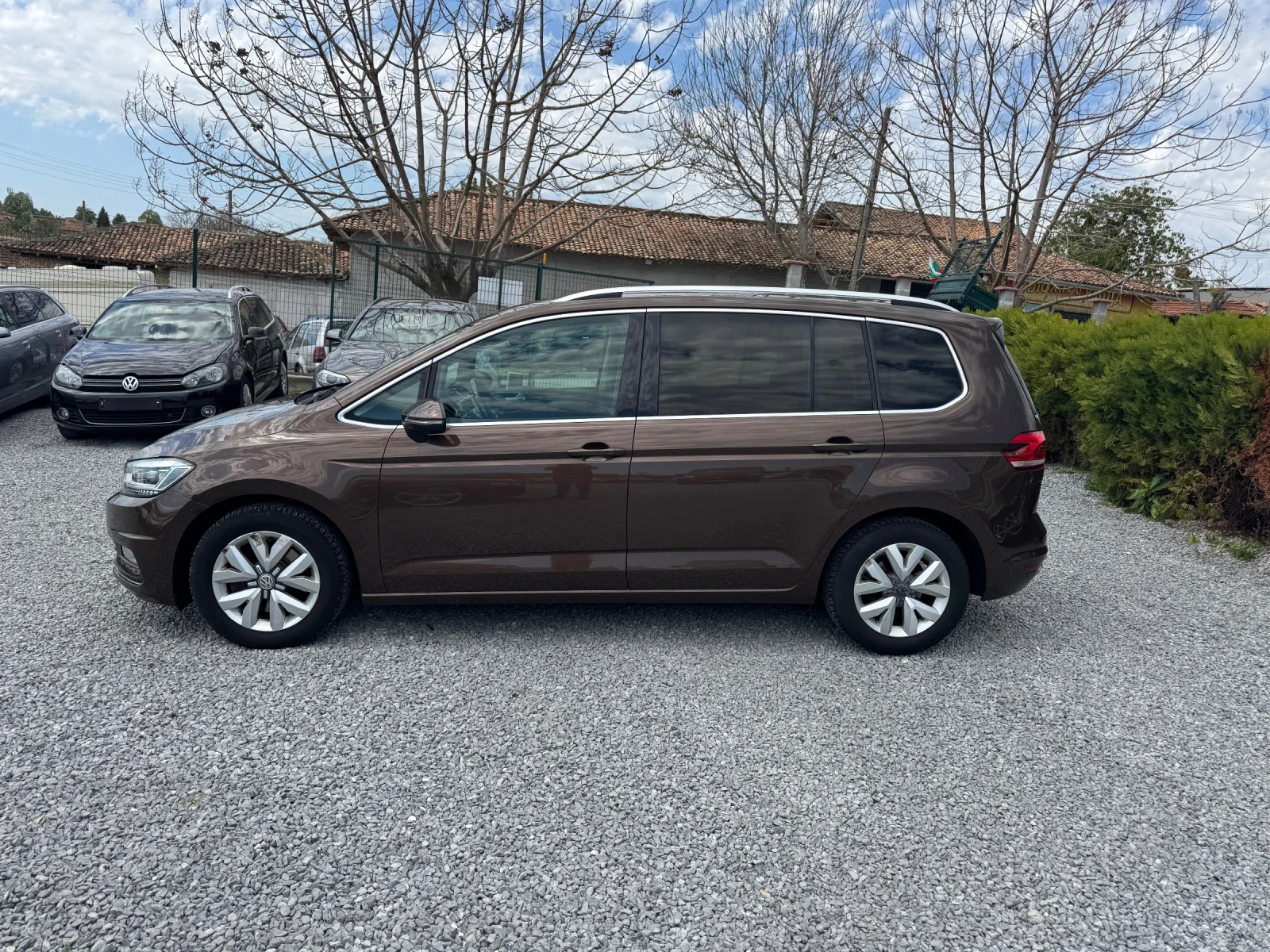 VW Touran 2.0тди 150к.с DsG - изображение 8