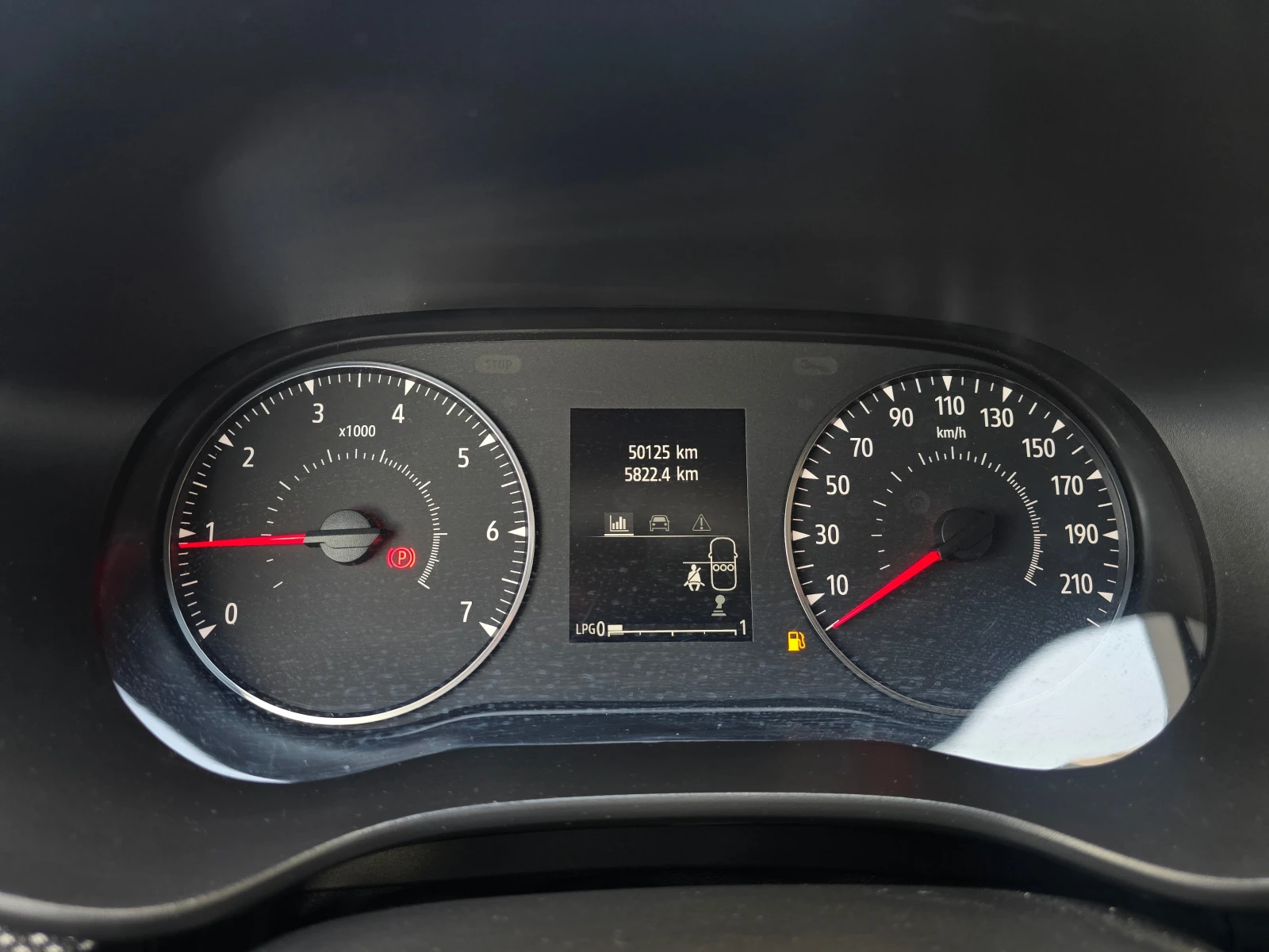 Dacia Sandero 1.0 Tce LPG - изображение 10