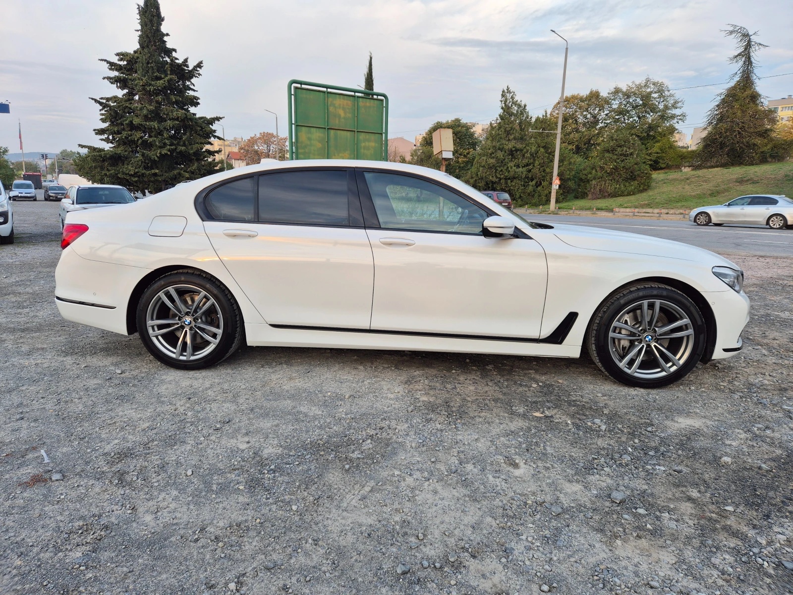 BMW 730 d XDrive - изображение 6