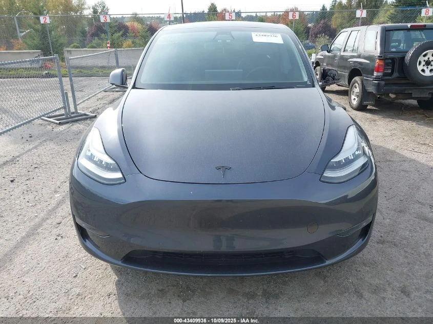 Tesla Model Y U   U All Wheel Drive - изображение 5
