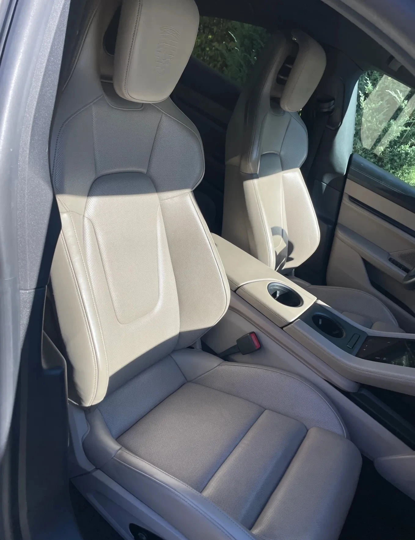 Porsche Taycan Sport Chrono | Mobile.bg   10