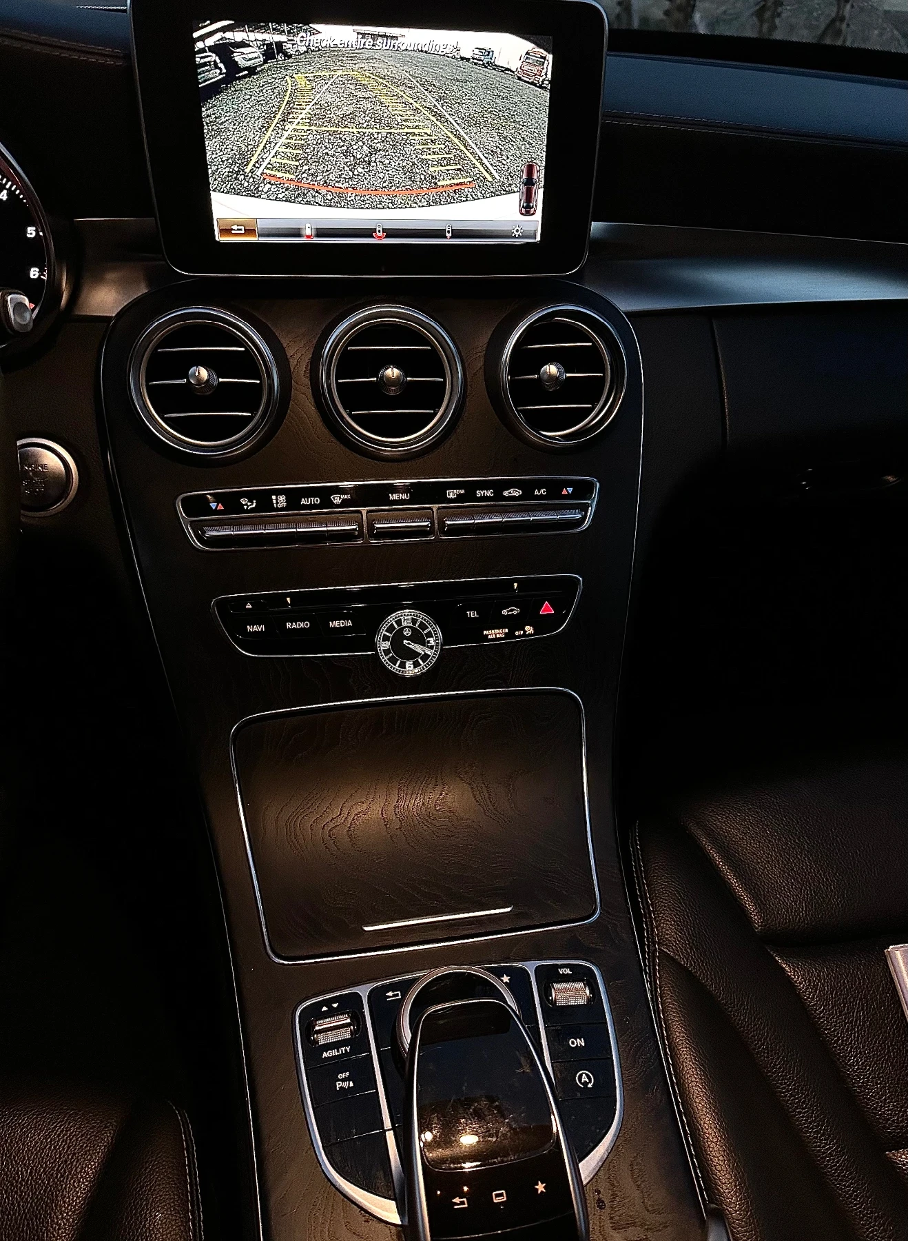 Mercedes-Benz C 220 AMG Line - изображение 10