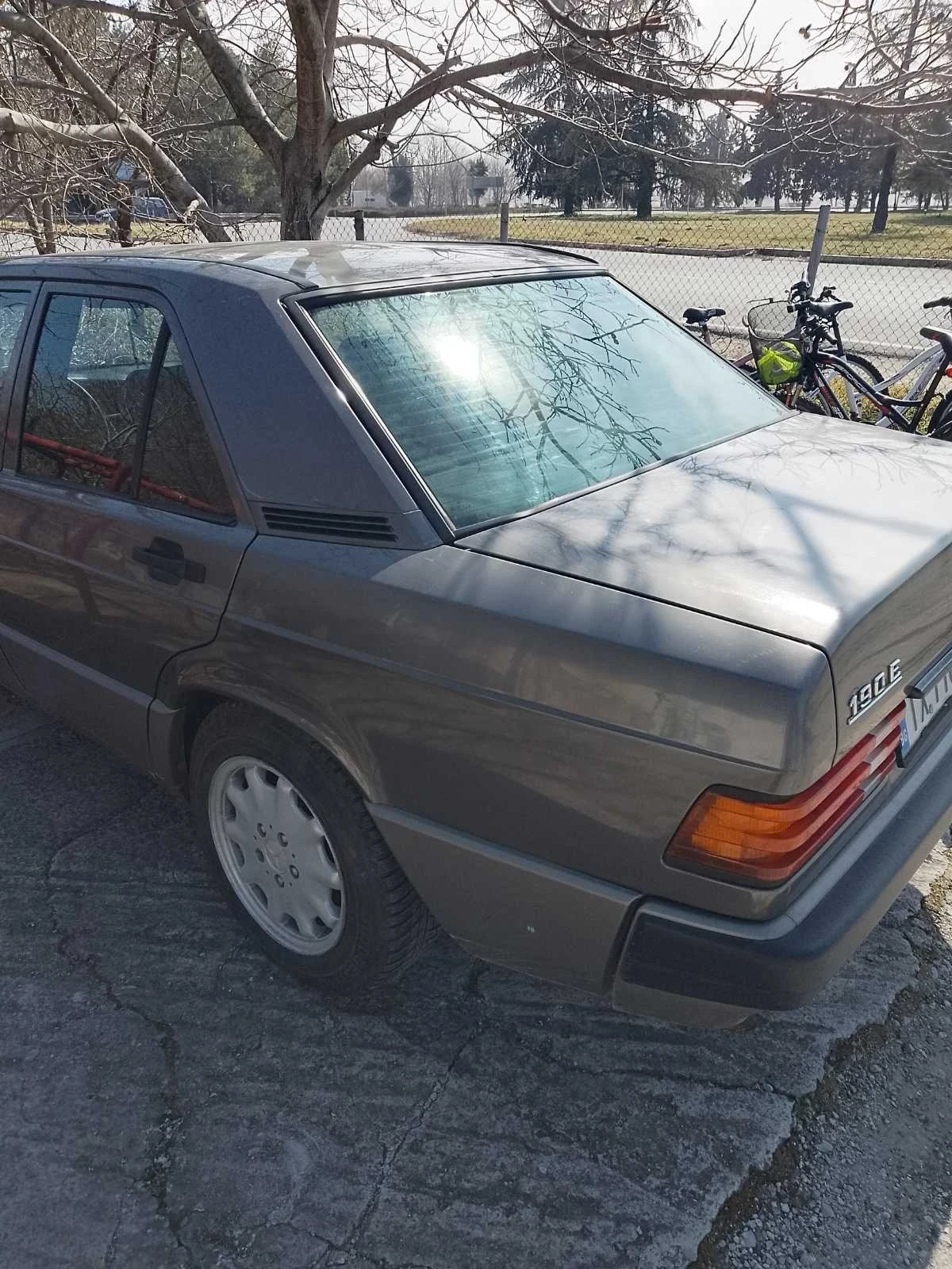 Mercedes-Benz 190  - изображение 6