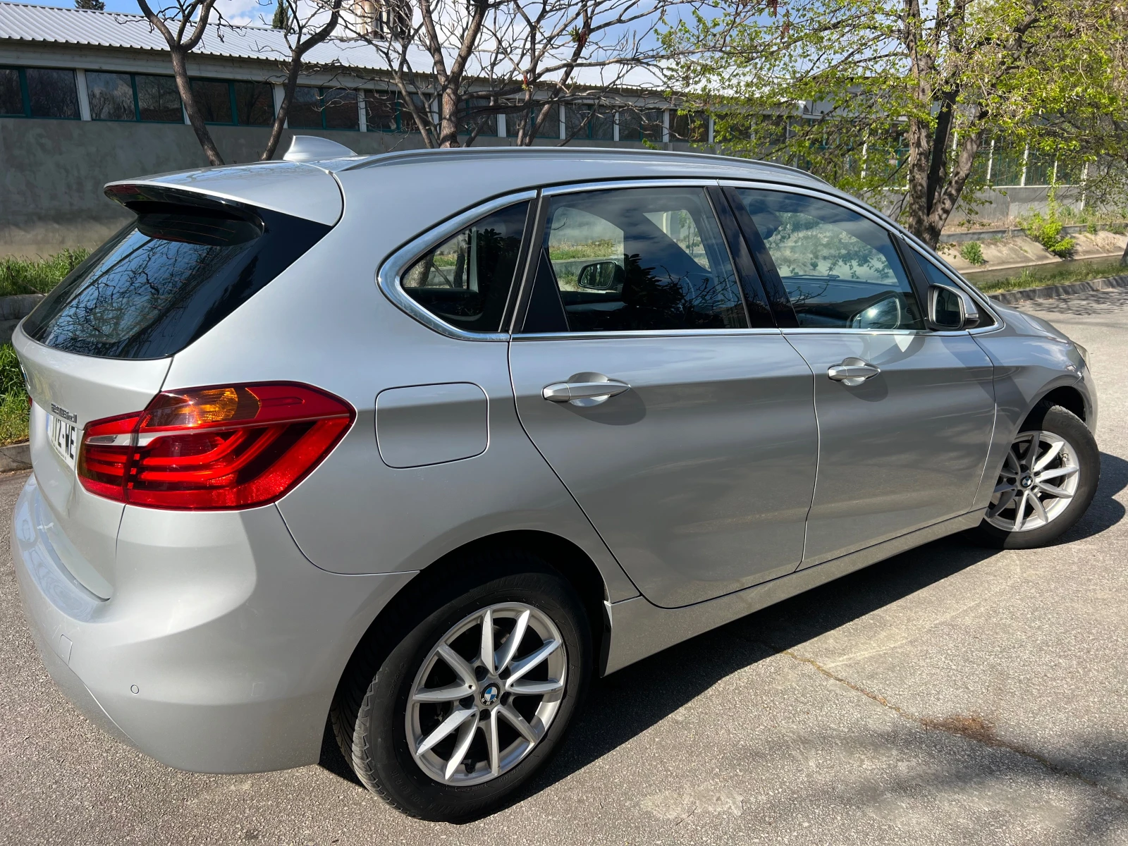 BMW 216 d LED/NAVI/CAMERA/FACELIFT* * * FULL, снимка 14 - Автомобили и джипове - 53951428