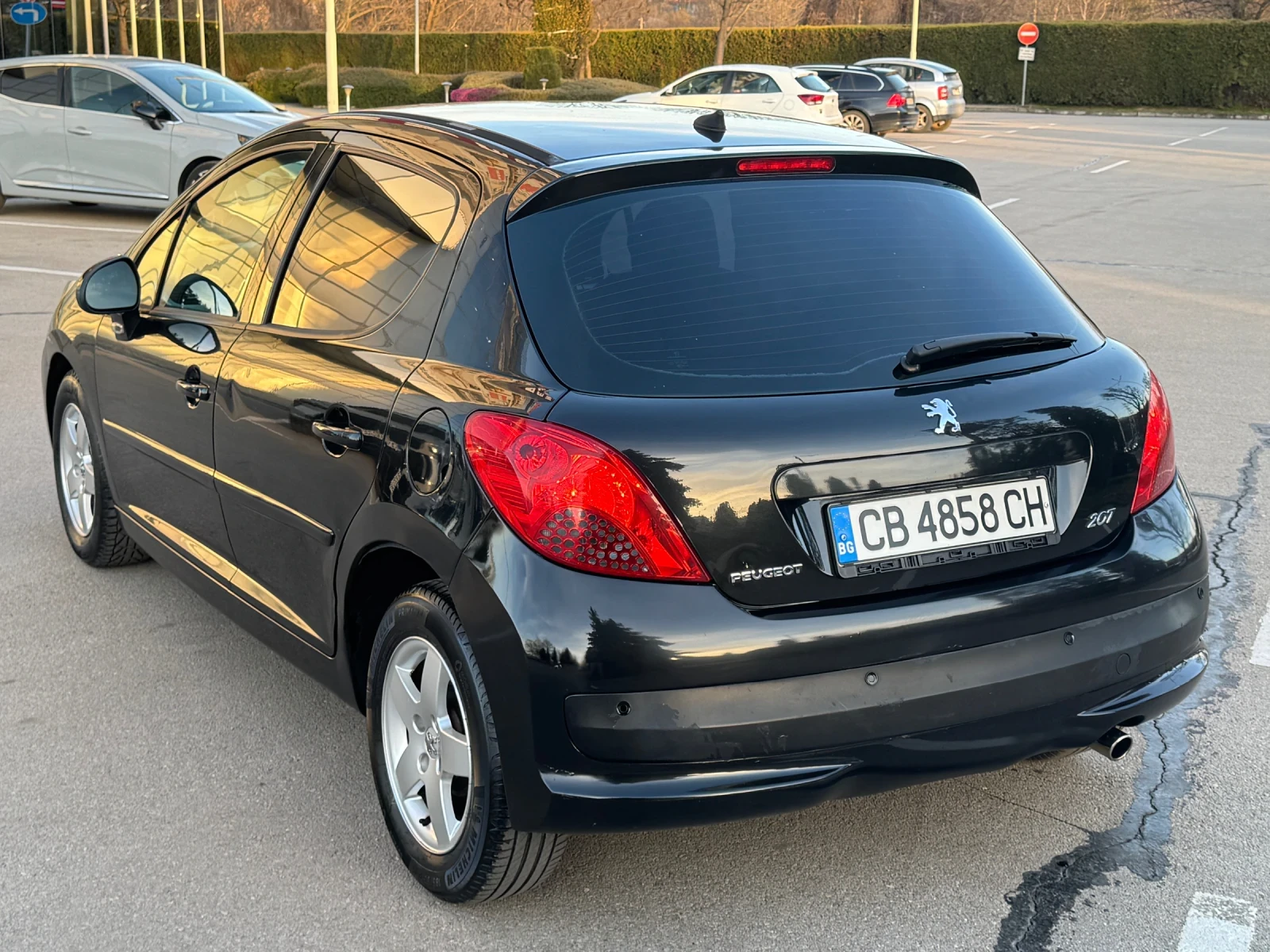 Peugeot 207, снимка 2 - Автомобили и джипове - 53774532
