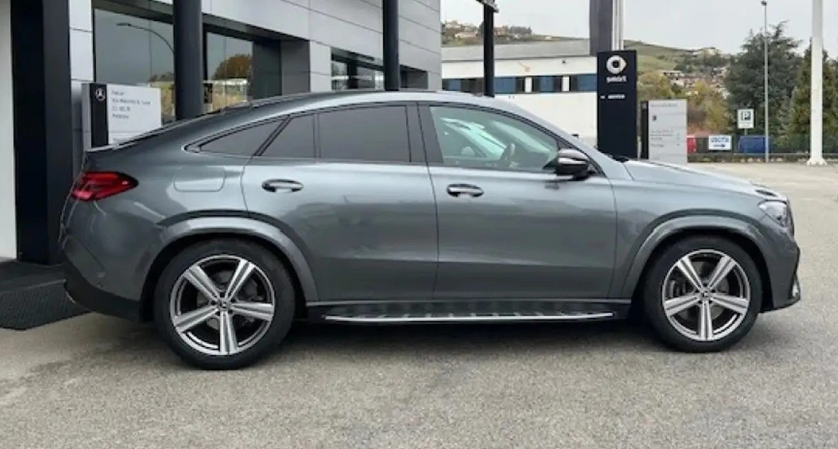 Mercedes-Benz GLE 450 d 4Matic AMG-Line, снимка 4 - Автомобили и джипове - 53816339