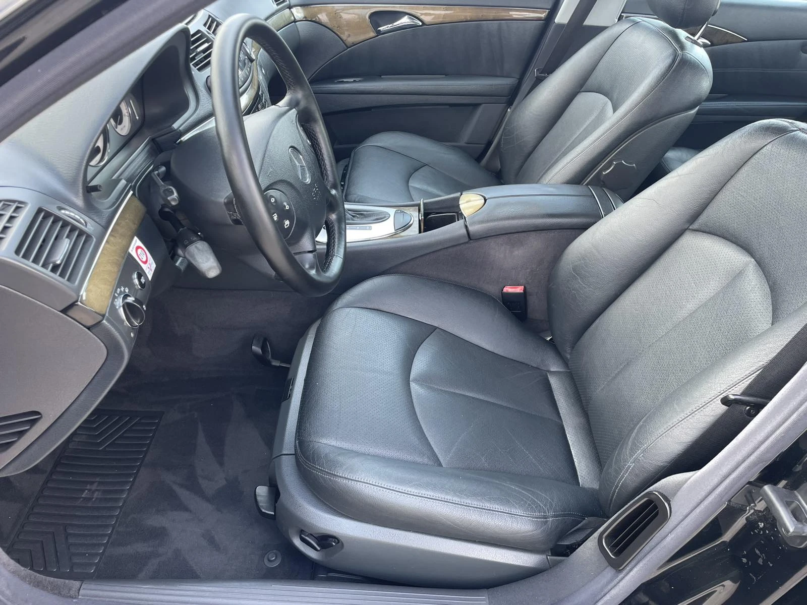 Mercedes-Benz E 270, снимка 10 - Автомобили и джипове - 53989852