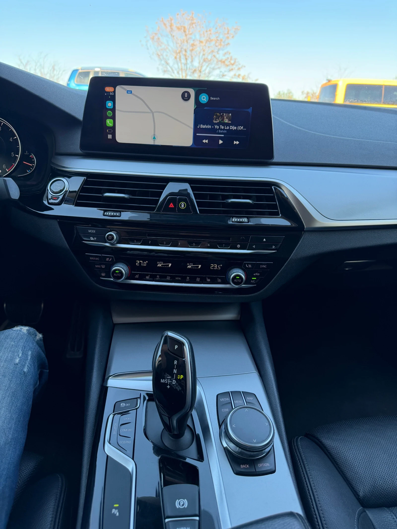 BMW 530 M paper HEAD UP/DISTRONIK/HARMAN KARDON, снимка 12 - Автомобили и джипове - 54138457