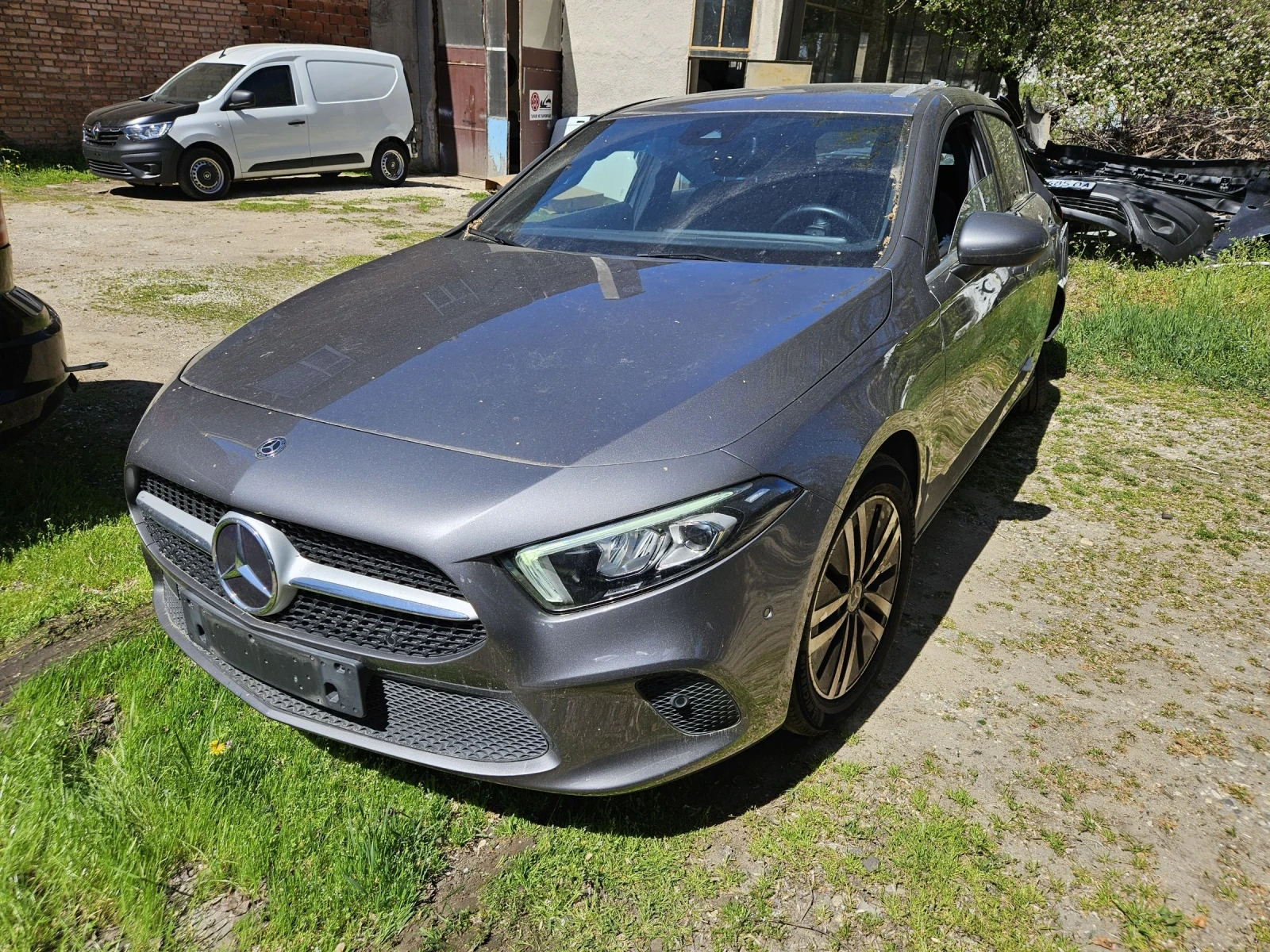 Mercedes-Benz A 180 1.5 Automatic  | Mobile.bg � ����������� 2