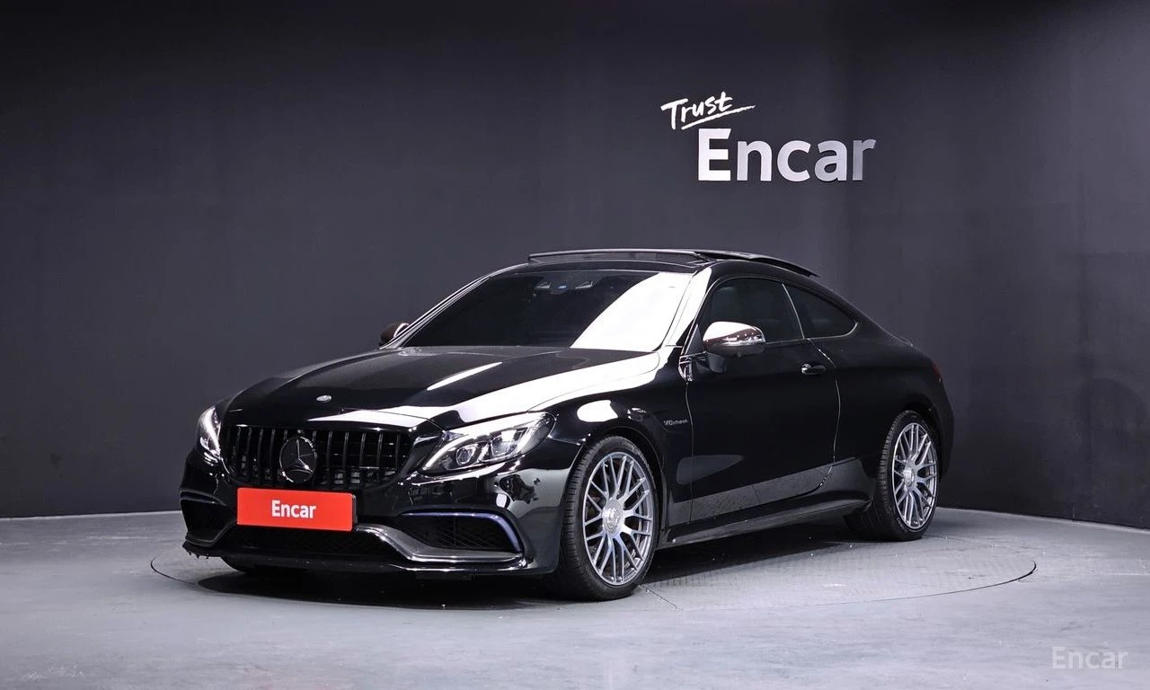 Mercedes-Benz C 63 AMG ПОДГРЕВ* НАВИГАЦИЯ* 360 КАМЕРА