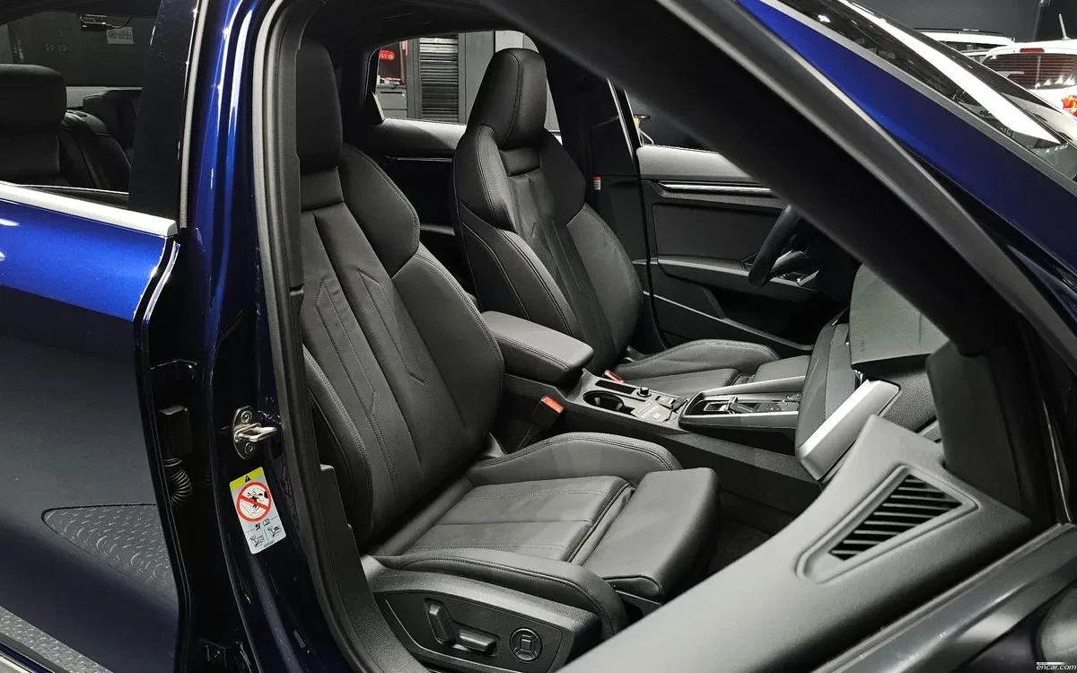 Audi A3 40 TFSI S LINE | BLIND SPOT | Подгрев | Шибедах , снимка 8 - Автомобили и джипове - 54947795