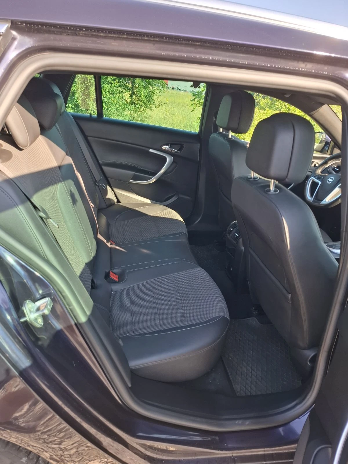 Opel Insignia 2.0 BI-TURBO 4x4/ Sport Tourer / OPC Line, снимка 10 - Автомобили и джипове - 55043002