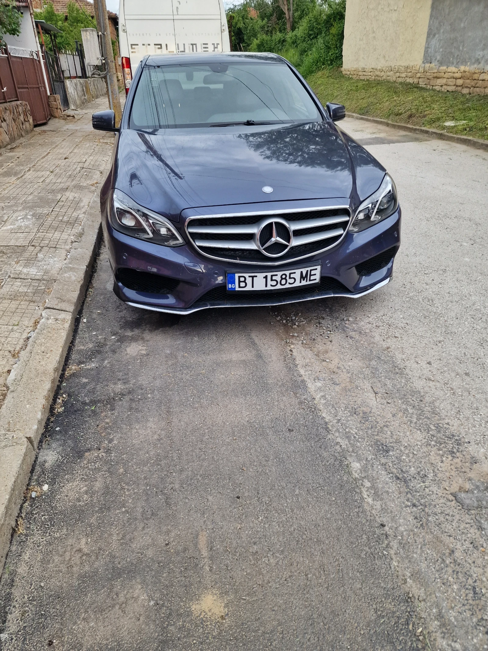 Mercedes-Benz E 220