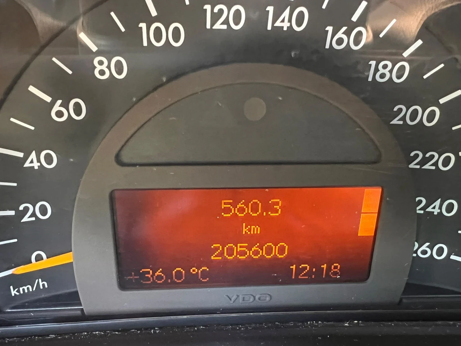 Mercedes-Benz C 220, снимка 13 - Автомобили и джипове - 55584947