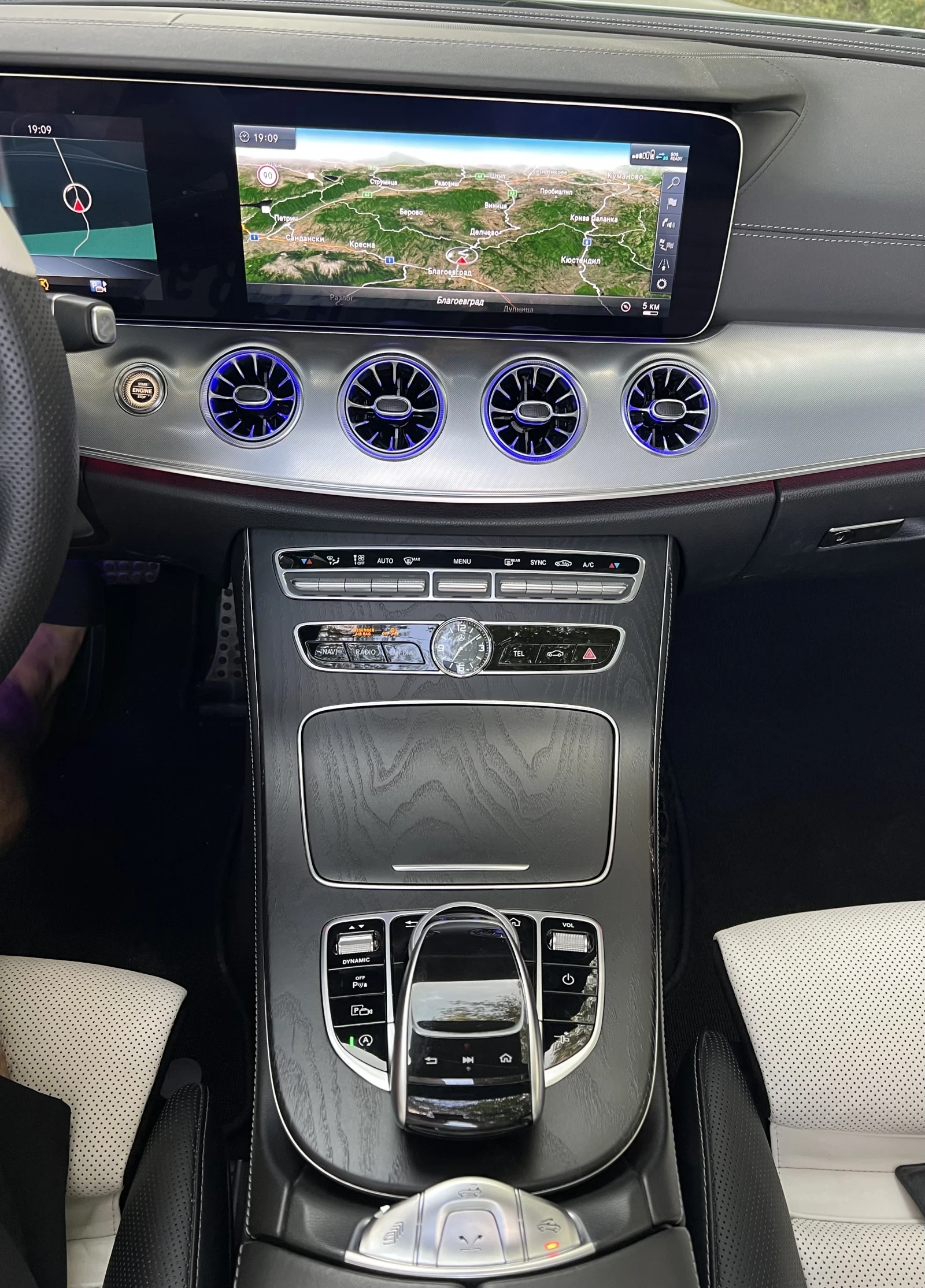 Mercedes-Benz E 220 Cabrio, снимка 17 - Автомобили и джипове - 55768357