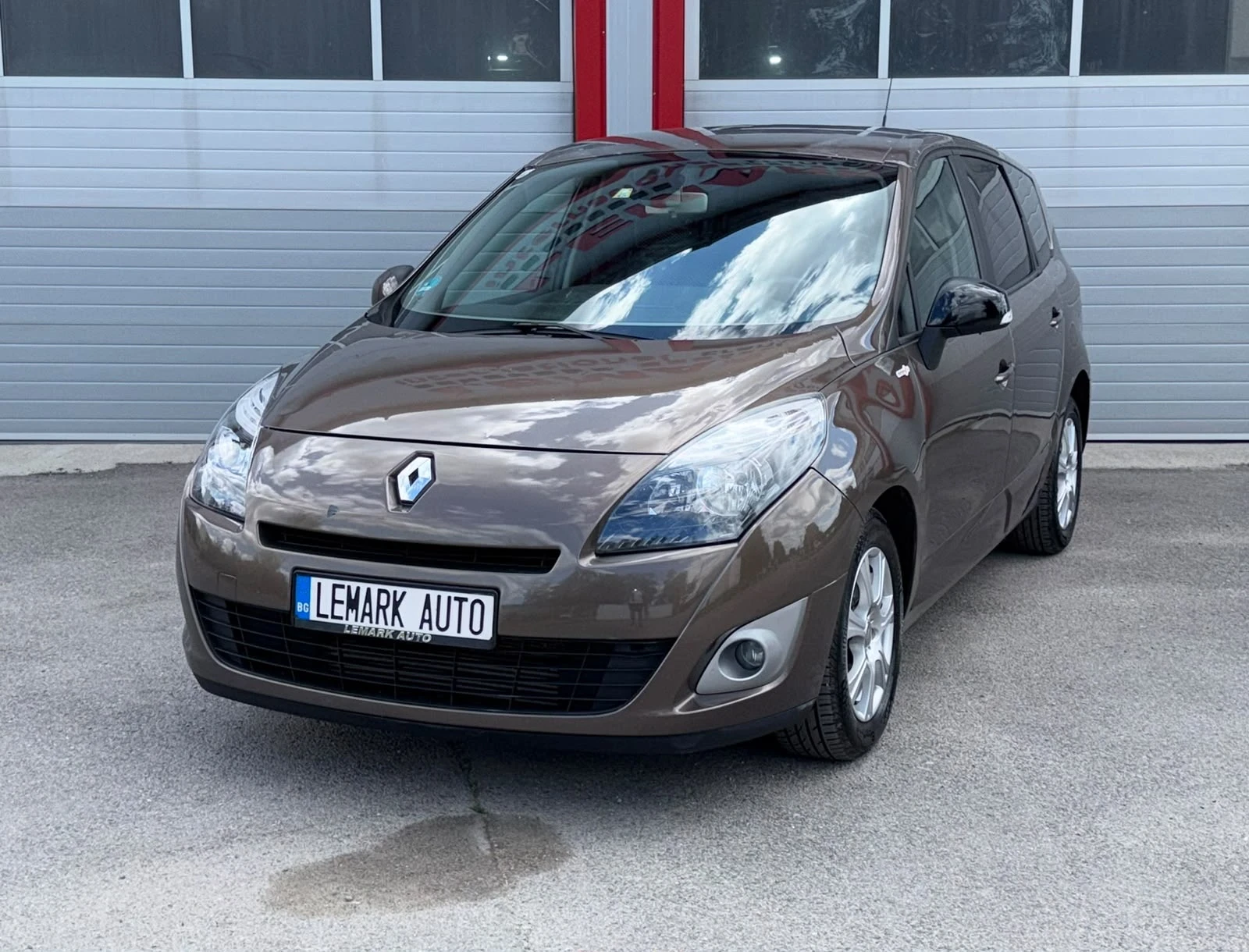 Renault Scenic 1.4I NAVI KEY LESS START STOP 6-SPEED ЛИЗИНГ!!!, снимка 4 - Автомобили и джипове - 56074433