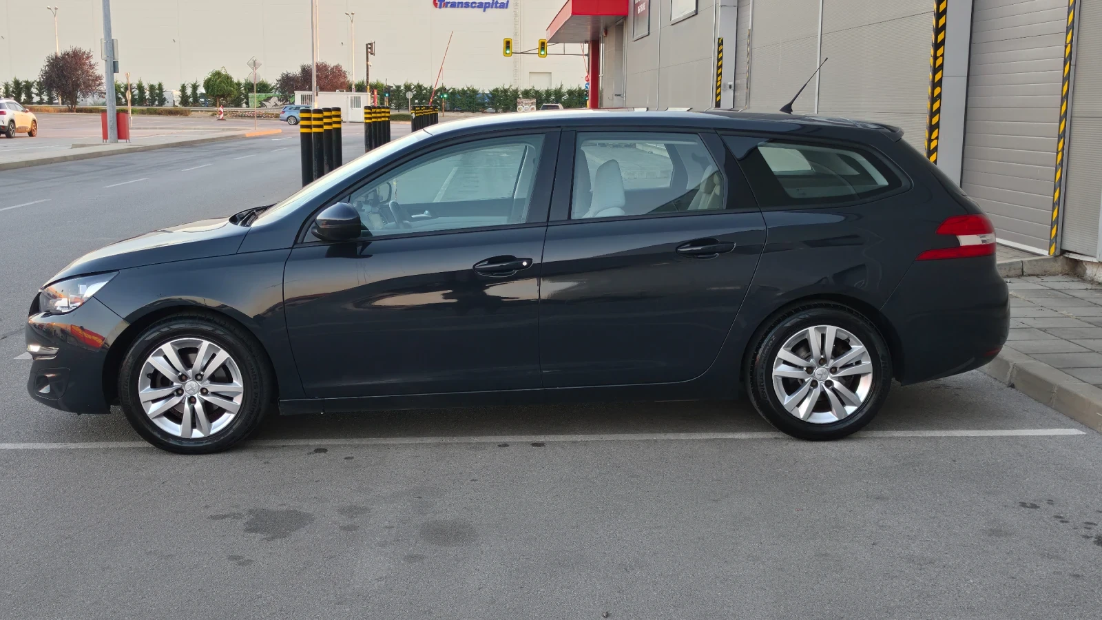 Peugeot 308 1.2 ТОП ЦЕНА , снимка 3 - Автомобили и джипове - 56082499