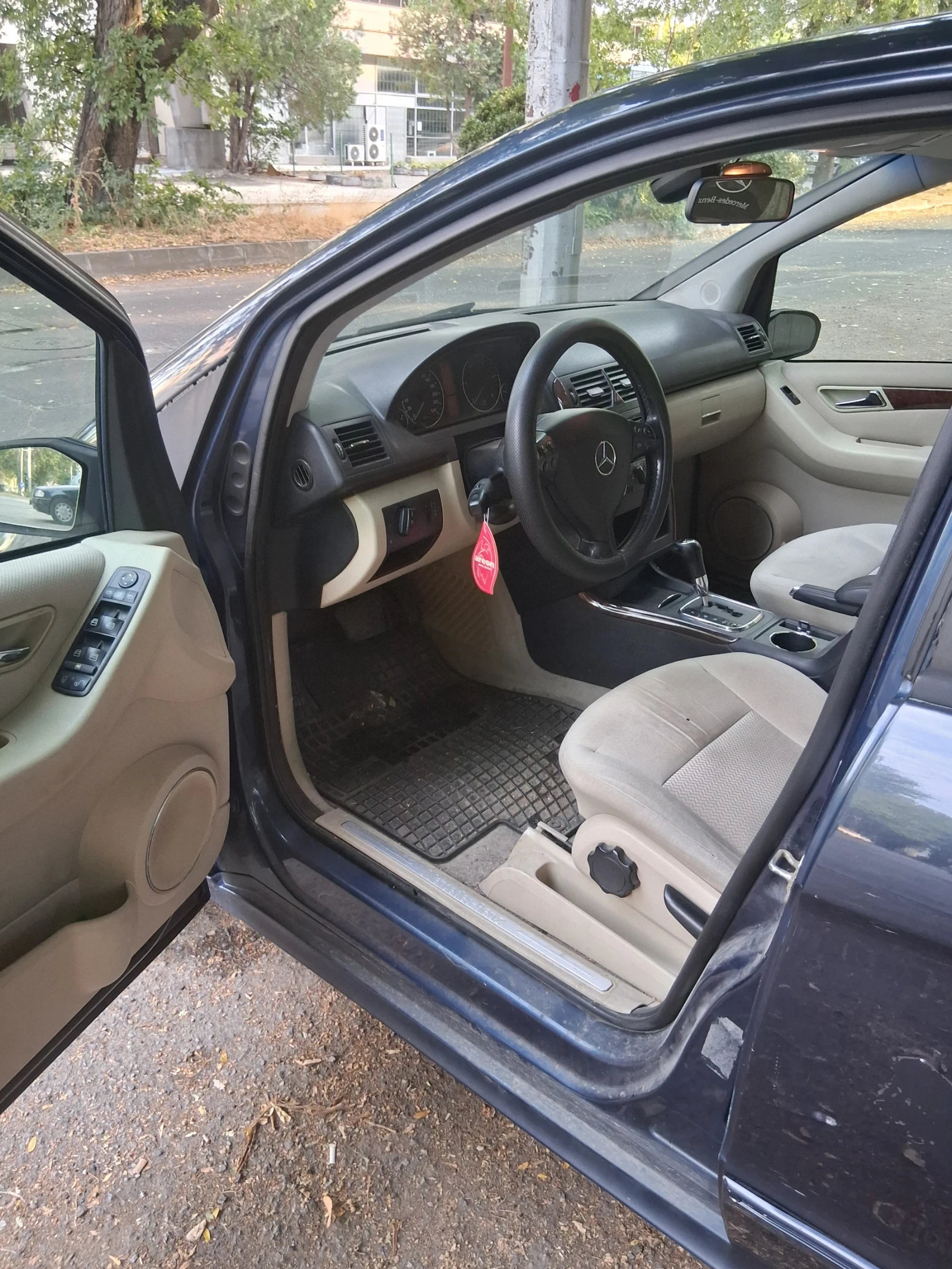 Mercedes-Benz A 200, снимка 10 - Автомобили и джипове - 56106275