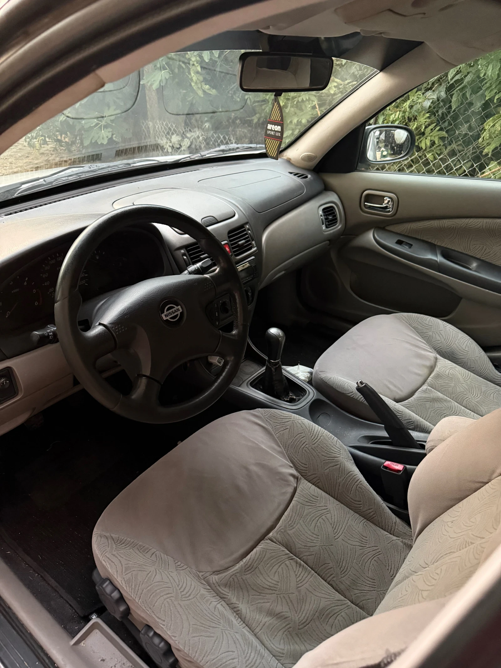 Nissan Almera, снимка 7 - Автомобили и джипове - 56133014