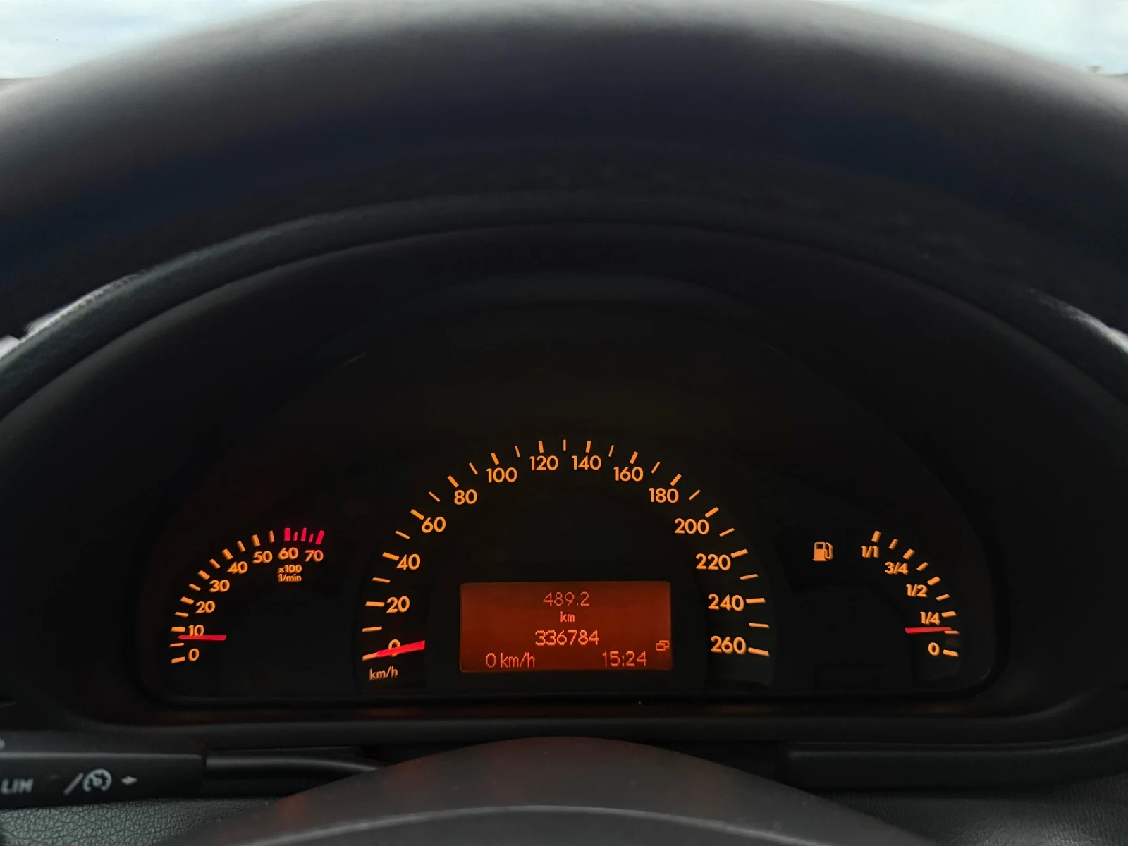 Mercedes-Benz C 200, снимка 13 - Автомобили и джипове - 56134043