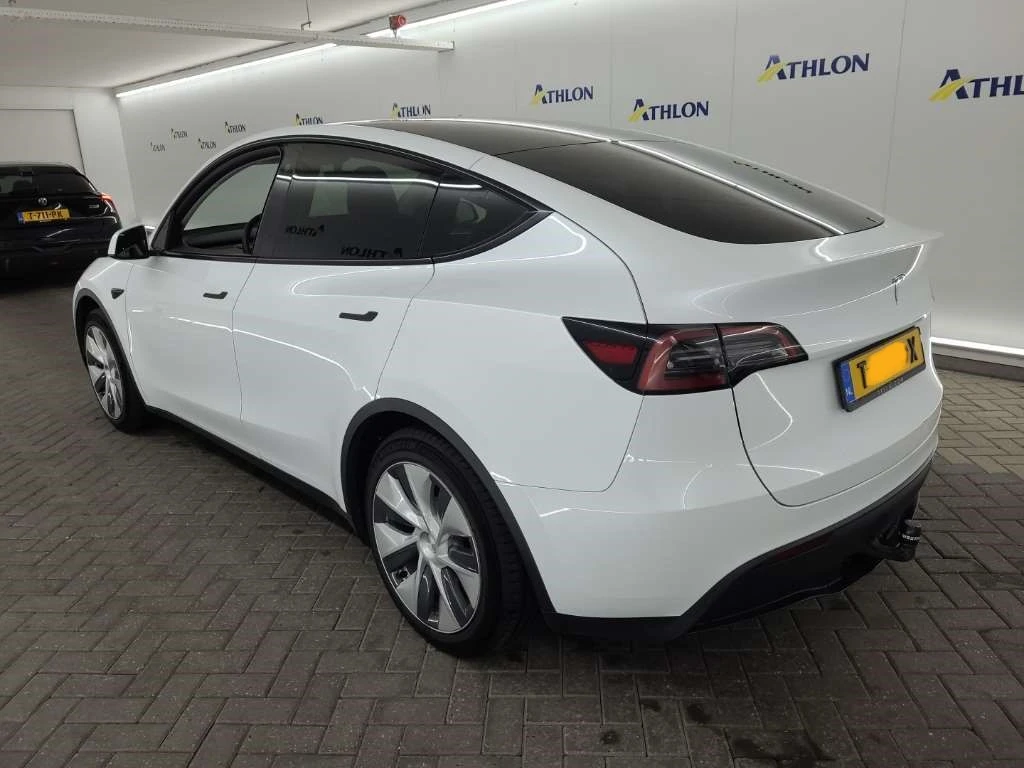 Tesla Model Y SR LFP, снимка 6 - Автомобили и джипове - 56199920