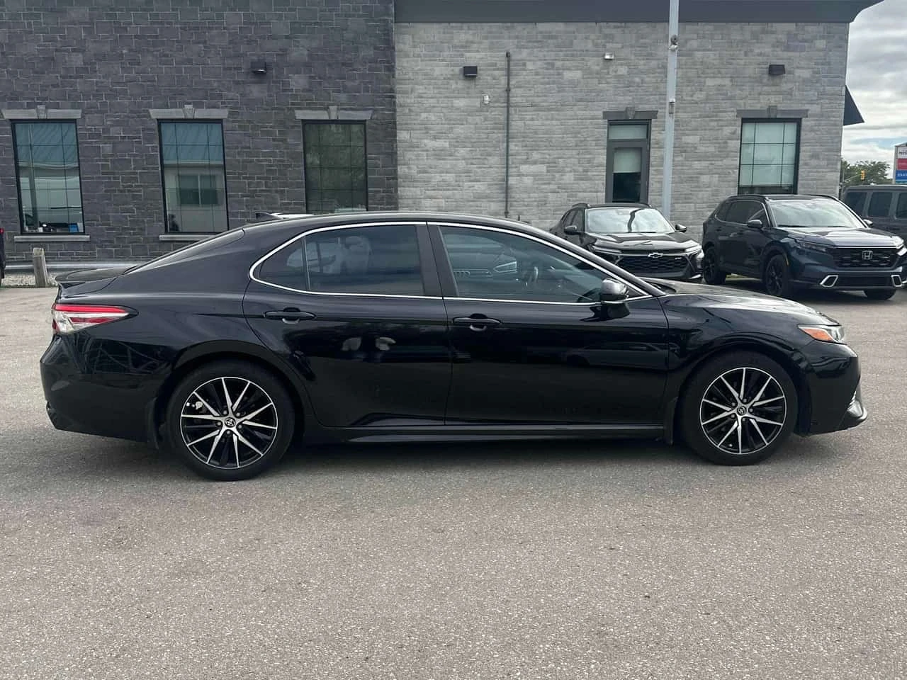Toyota Camry * Auto * CARFAX * DISTRONIC* , снимка 3 - Автомобили и джипове - 56325616