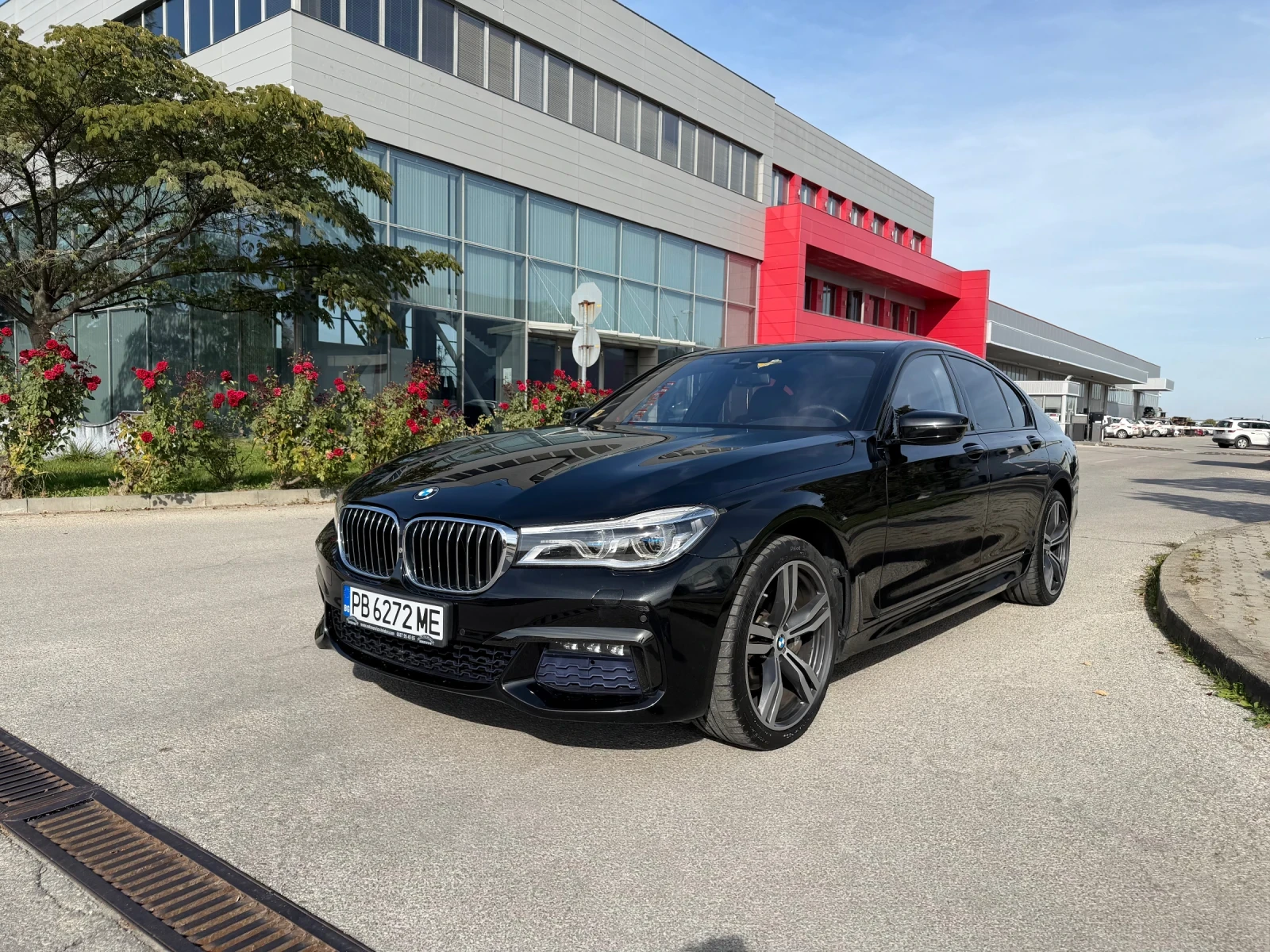 BMW 740 72640 KM| M Sport| Laserlight| RemoteParking| 360  | Mobile.bg � ����������� 4