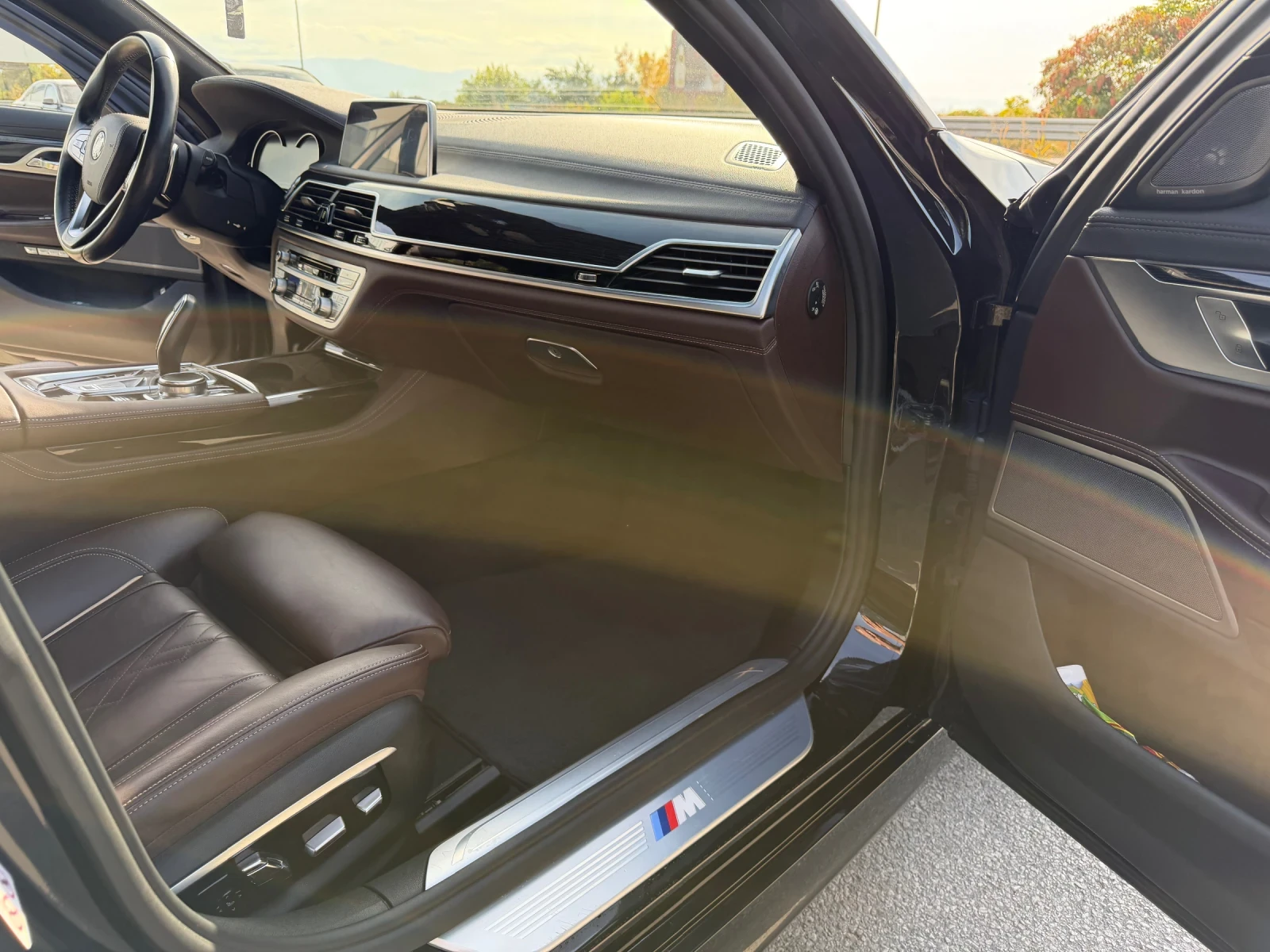 BMW 740 72640 KM| M Sport| Laserlight| RemoteParking| 360  | Mobile.bg � ����������� 15