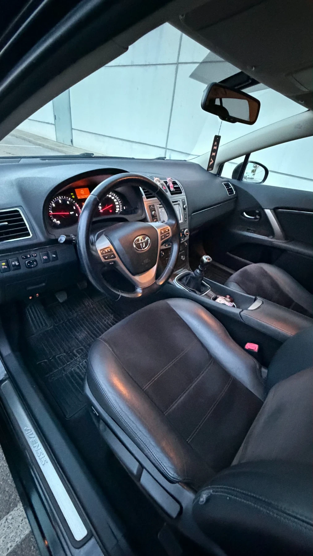 Toyota Avensis D-4D T27 Facelift Keyless | Mobile.bg � ����������� 8