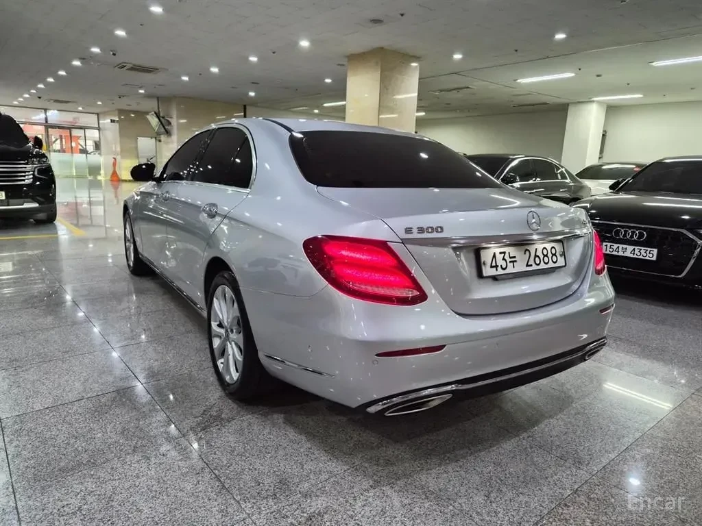 Mercedes-Benz E 300 ���������* �����* ���������* �����* 360������* LAN | Mobile.bg � ����������� 3