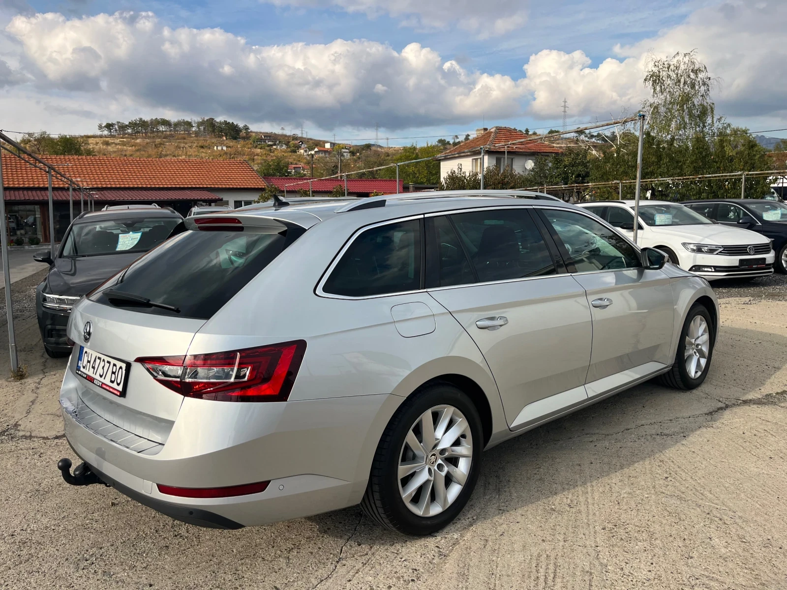 Skoda Superb 2.0TDI Panorama/Keyless, снимка 5 - Автомобили и джипове - 56658796