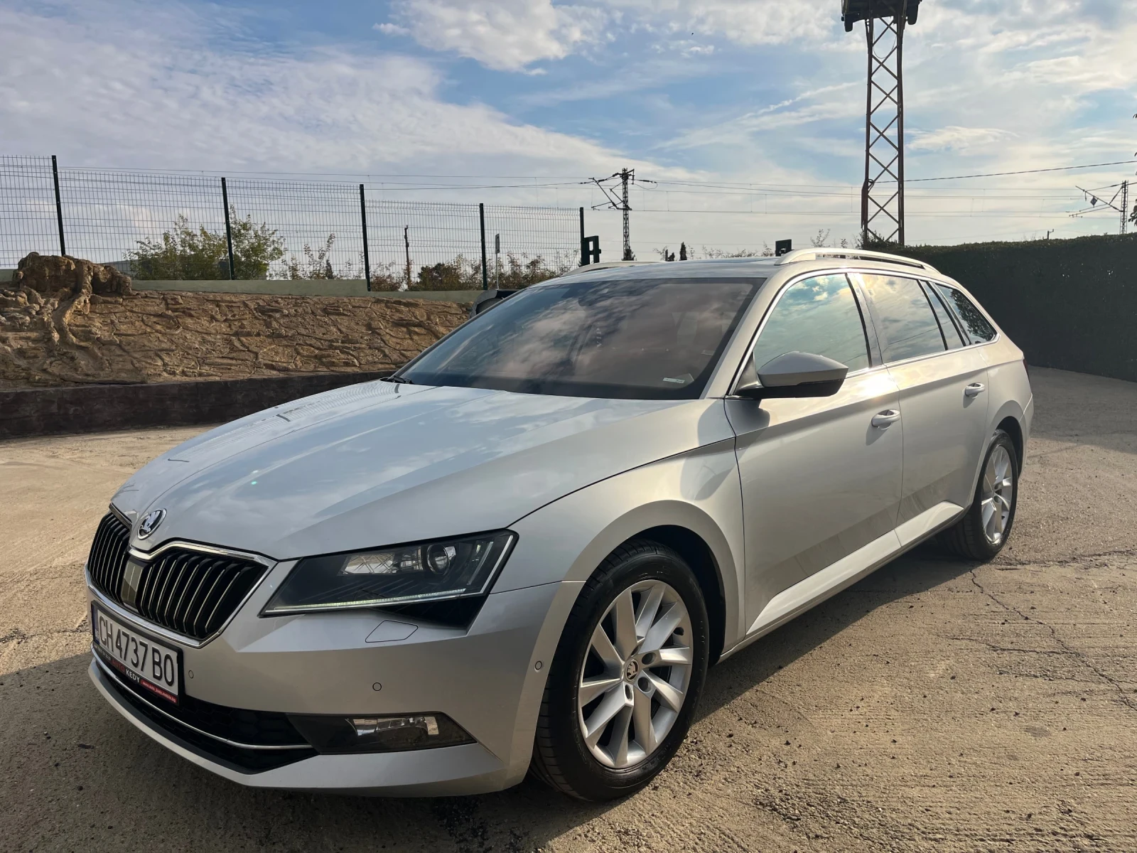 Skoda Superb 2.0TDI Panorama/Keyless