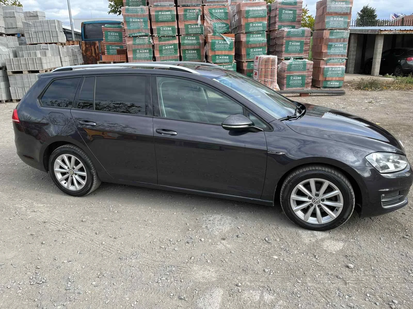 VW Golf Variant 1.6 Tdi Lounge, снимка 5 - Автомобили и джипове - 56722761