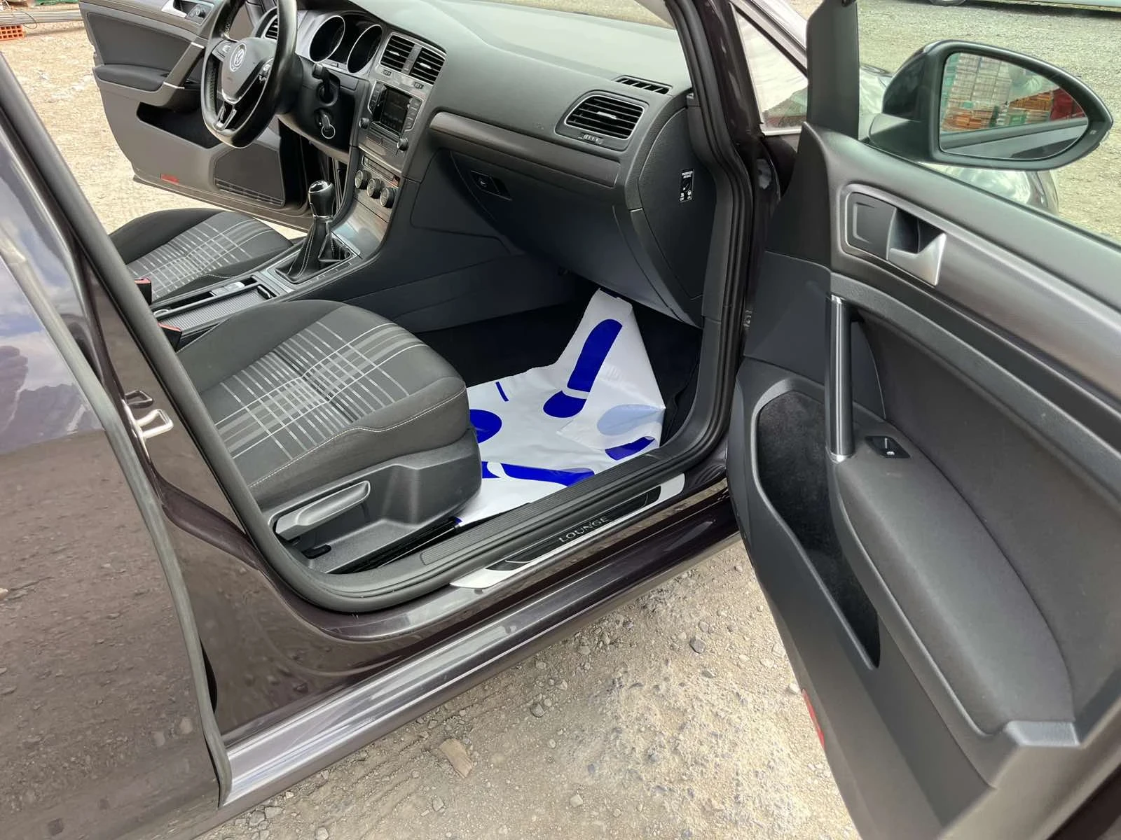 VW Golf Variant 1.6 Tdi Lounge, снимка 14 - Автомобили и джипове - 56722761