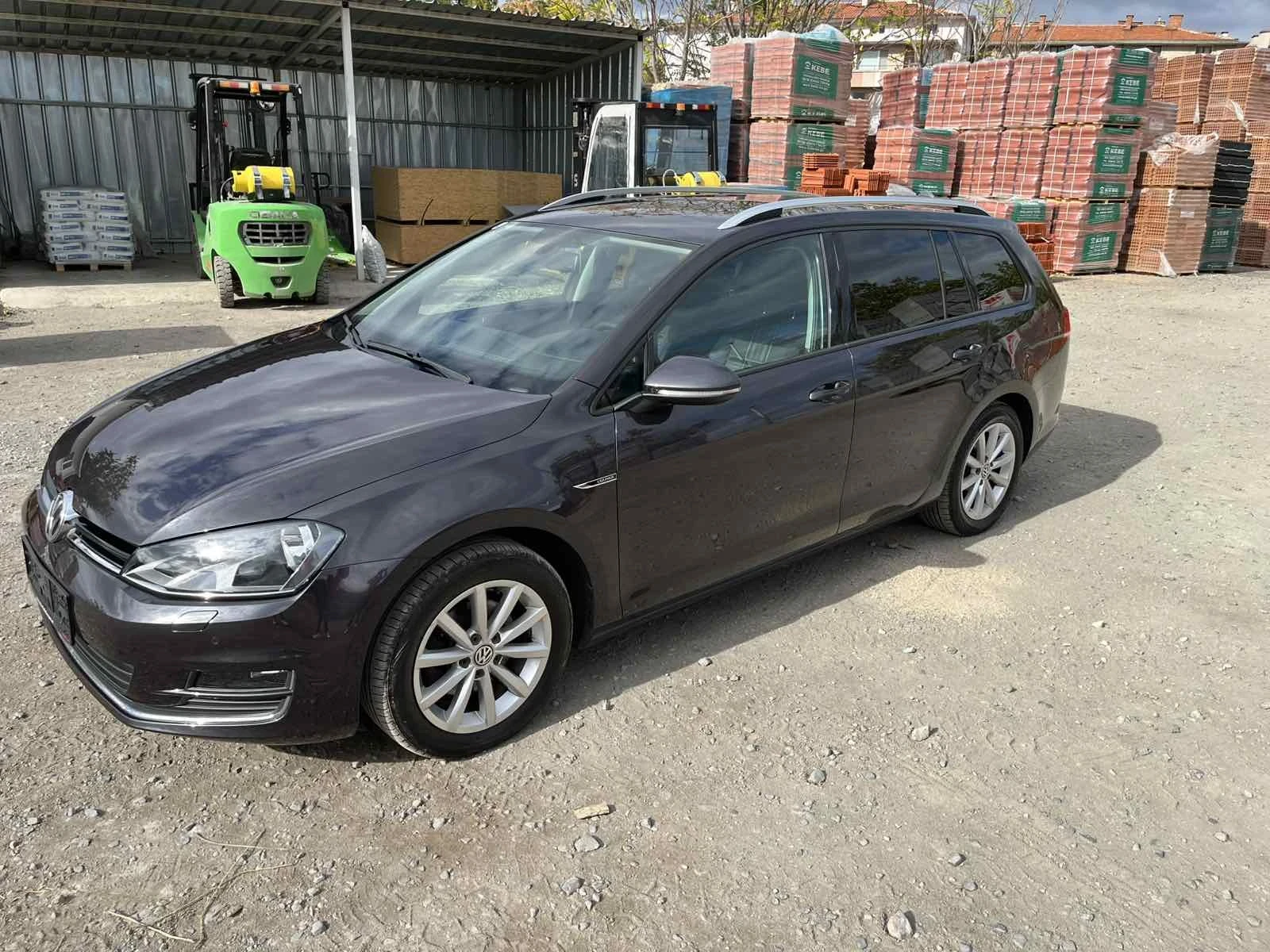 VW Golf Variant 1.6 Tdi Lounge, снимка 2 - Автомобили и джипове - 56722761