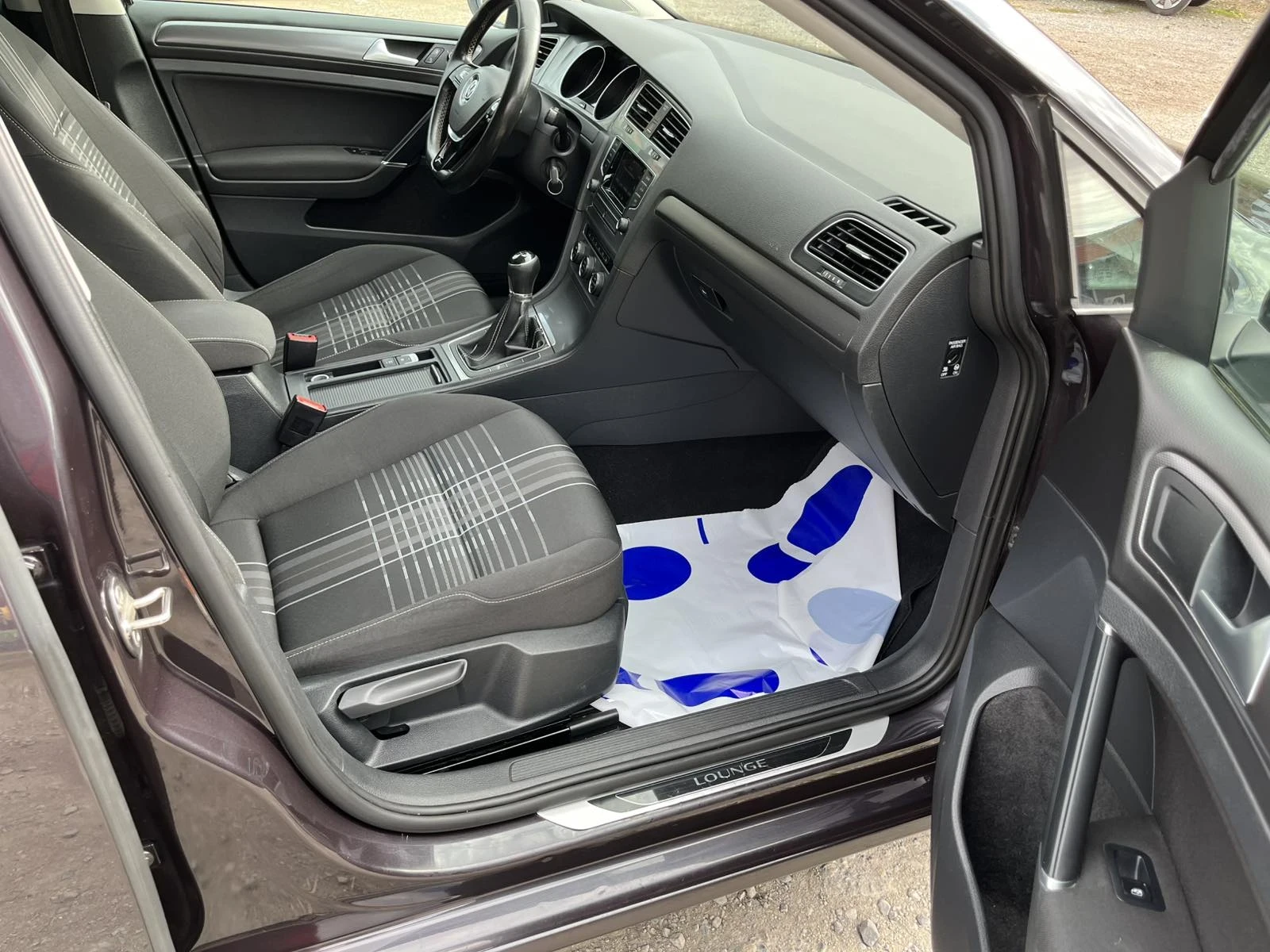 VW Golf Variant 1.6 Tdi Lounge, снимка 15 - Автомобили и джипове - 56722761