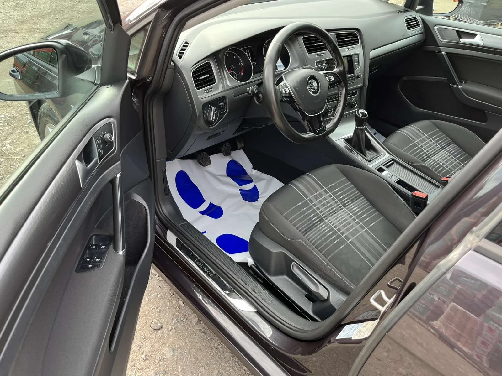 VW Golf Variant 1.6 Tdi Lounge, снимка 13 - Автомобили и джипове - 56722761