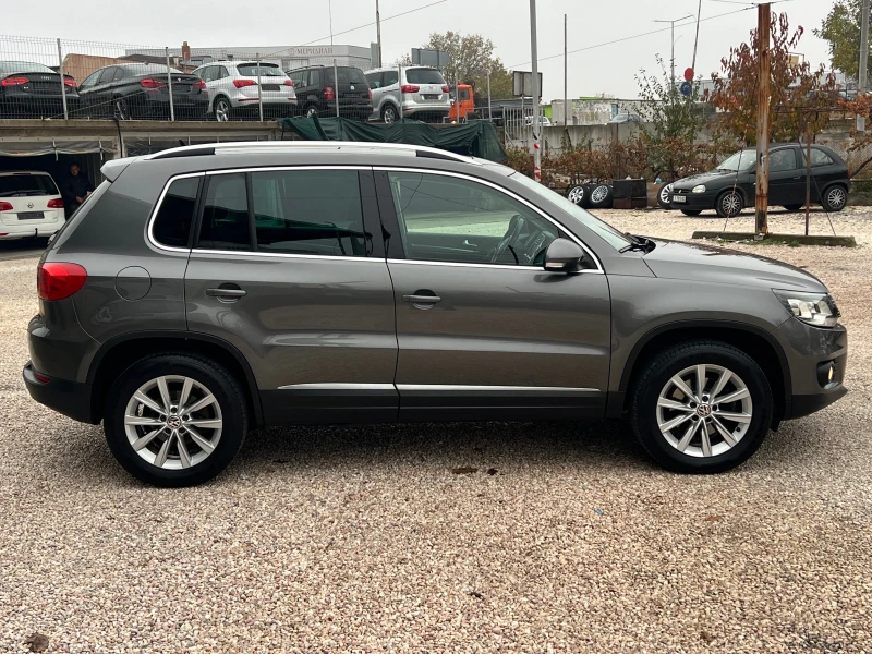 VW Tiguan 2.0TDI-ПАНОРАМА, снимка 3 - Автомобили и джипове - 47956535