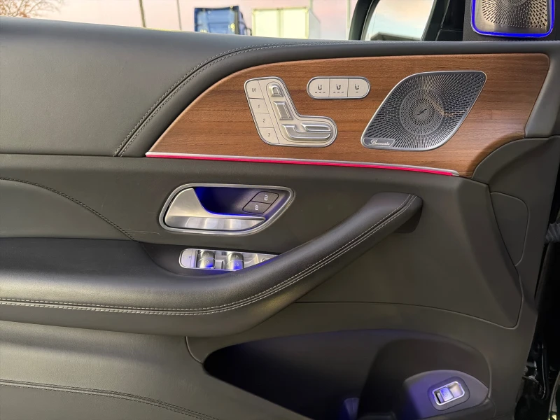 Mercedes-Benz GLS 600 Maybach 4MATIC, снимка 10 - Автомобили и джипове - 52723437