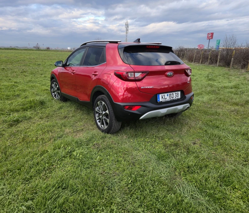 Kia Stonic PLATINUM EDITION FULL 120kc.T- GDI CARPLAY WAZE, снимка 4 - Автомобили и джипове - 52961838