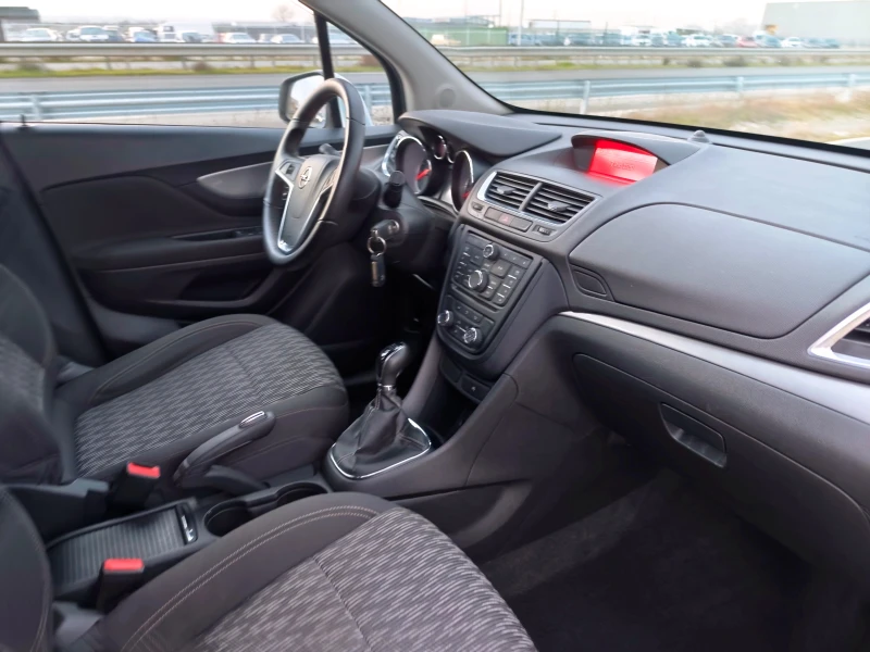 Opel Mokka 1.6i 116ks, снимка 8 - Автомобили и джипове - 53102157