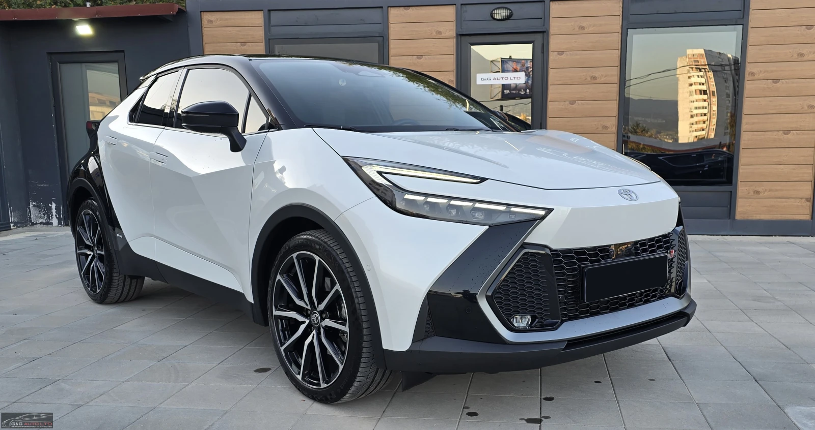 Toyota C-HR 2.0 HYBRID/GR SPORT PACKAGE/194HP/360CAM/4x4/161c - изображение 5