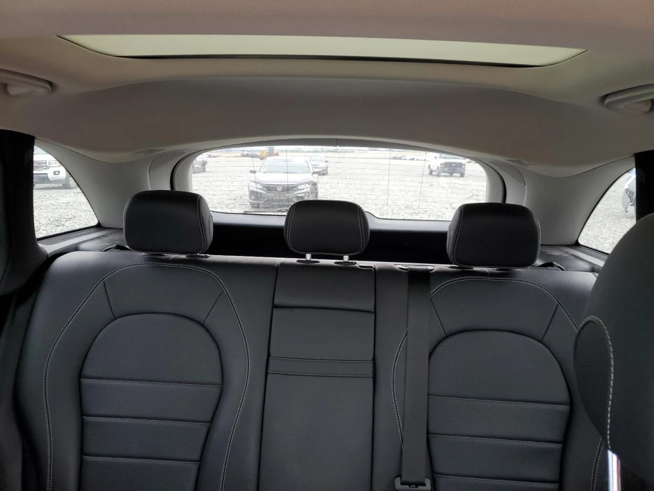Mercedes-Benz GLC 300 4MATIC - изображение 10