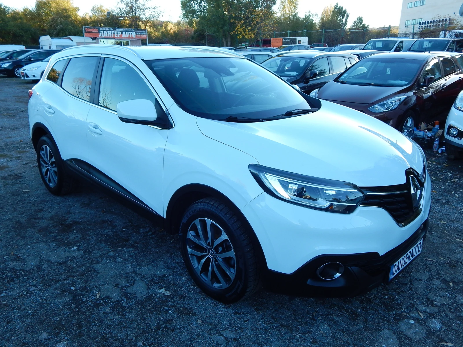 Renault Kadjar 1.6DCI* ПЕРФЕКТНА*  - изображение 3