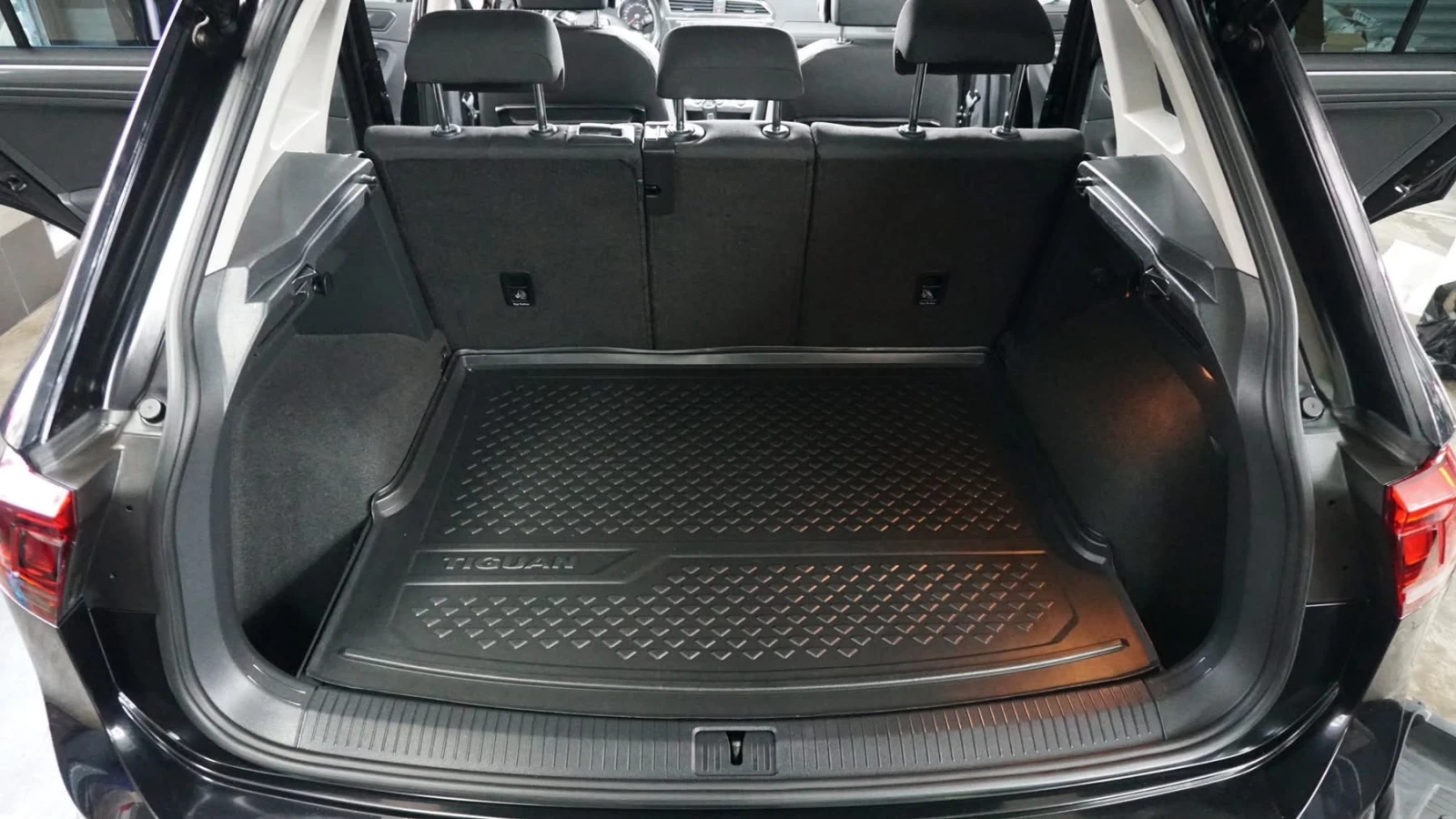 VW Tiguan 2.0 TDI, снимка 7 - Автомобили и джипове - 53708022