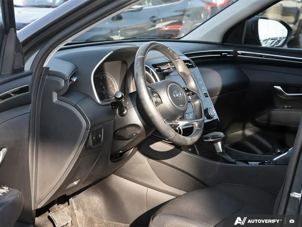 Hyundai Tucson, снимка 6 - Автомобили и джипове - 54651484