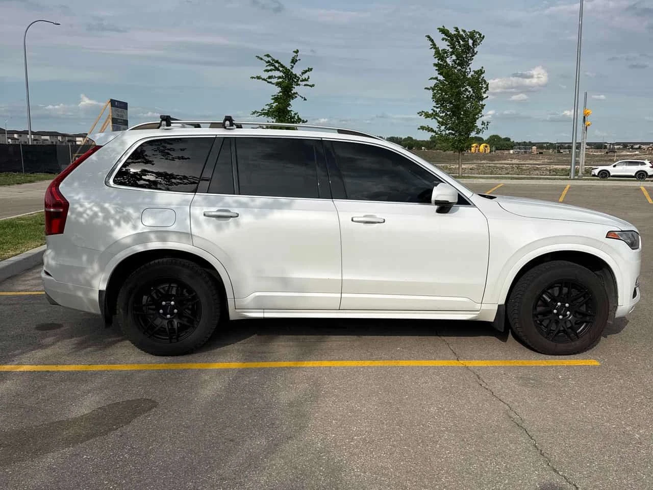 Volvo Xc90 * T5 Momentum * CARFAX * БЕЗ ПЪРВОНАЧАЛНА ВНОСКА, снимка 3 - Автомобили и джипове - 54748525