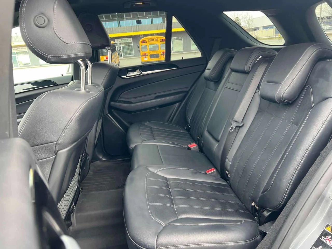 Mercedes-Benz GLE AMG 43 / 360 / DISTRONIC / Harman Kardon , снимка 17 - Автомобили и джипове - 54964099